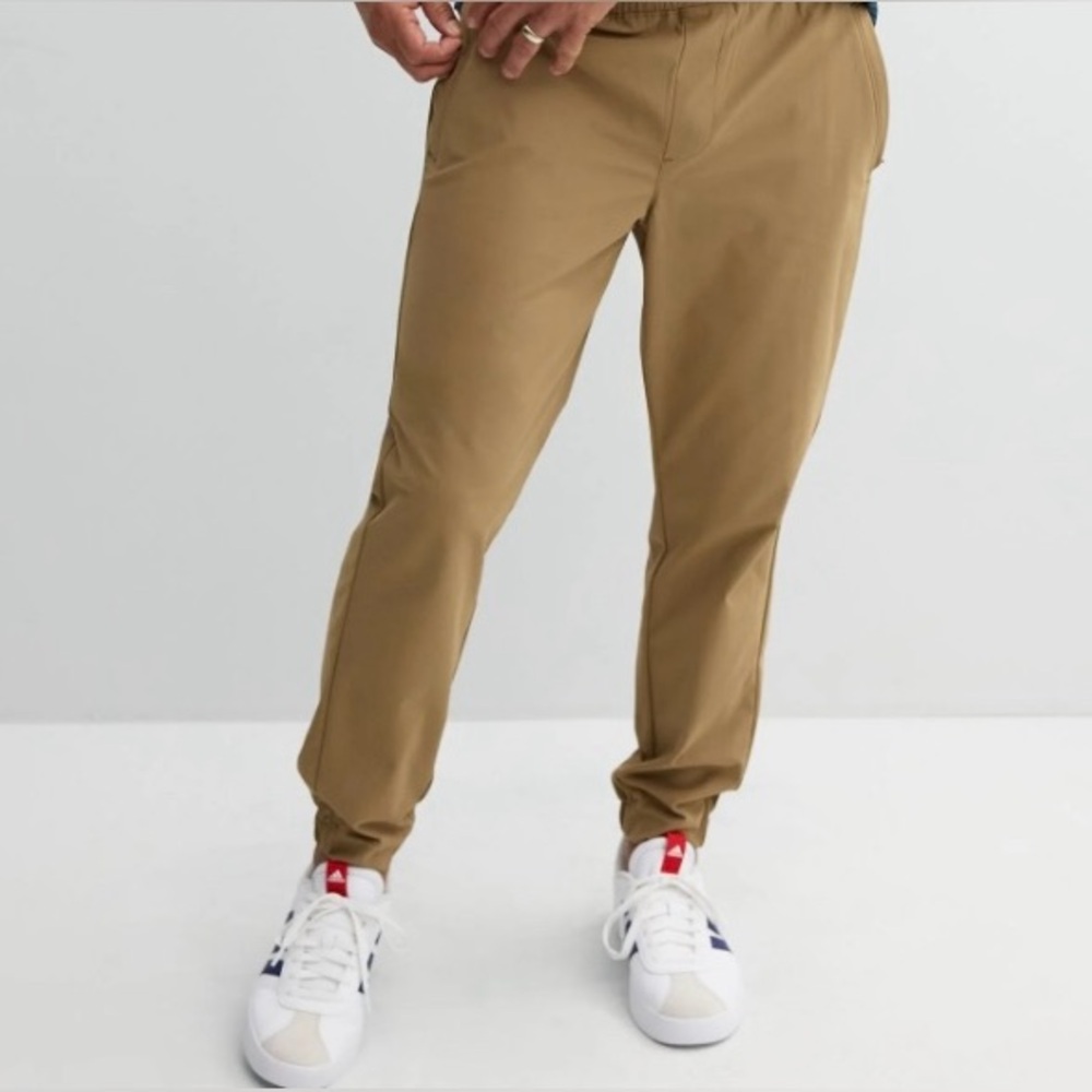 Boys Tan Lightweight Jogger Pants • Size Small 6/7